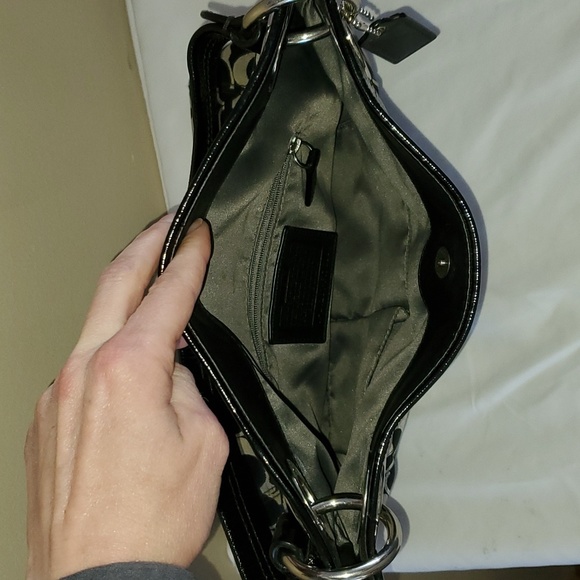 Authentic Coach shoulder bag - Picture 2 of 3